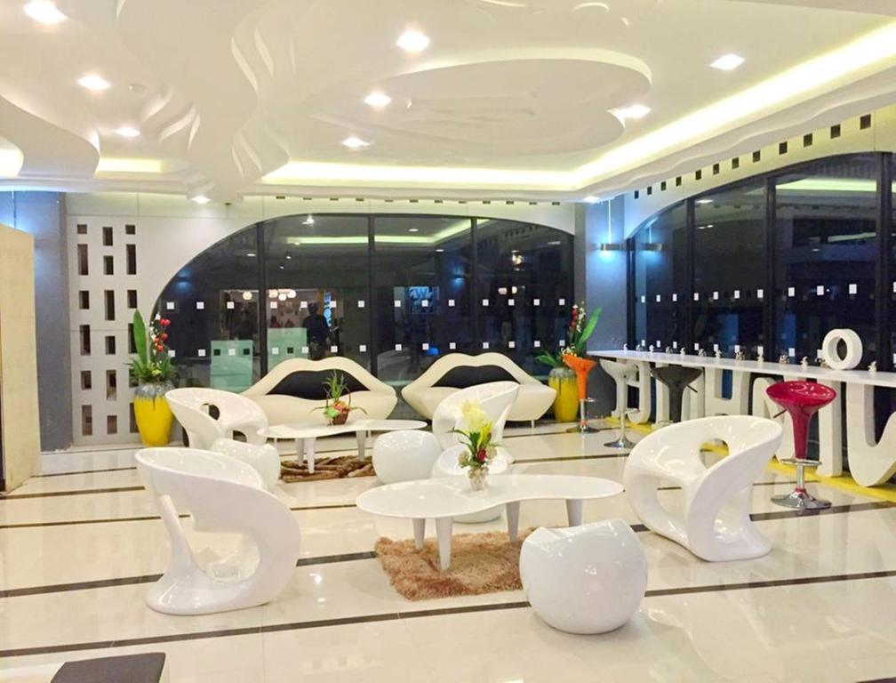 Win Hotel Phayao Bagian luar foto