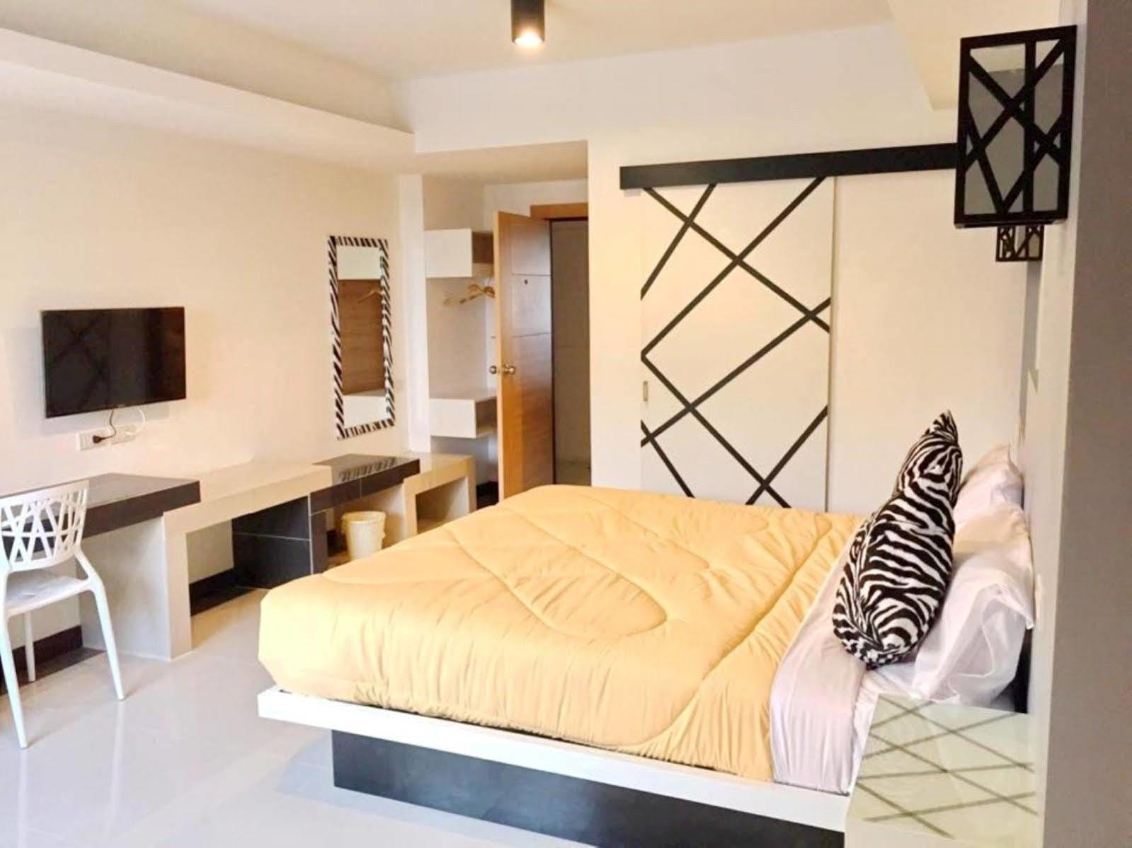 Win Hotel Phayao Bagian luar foto