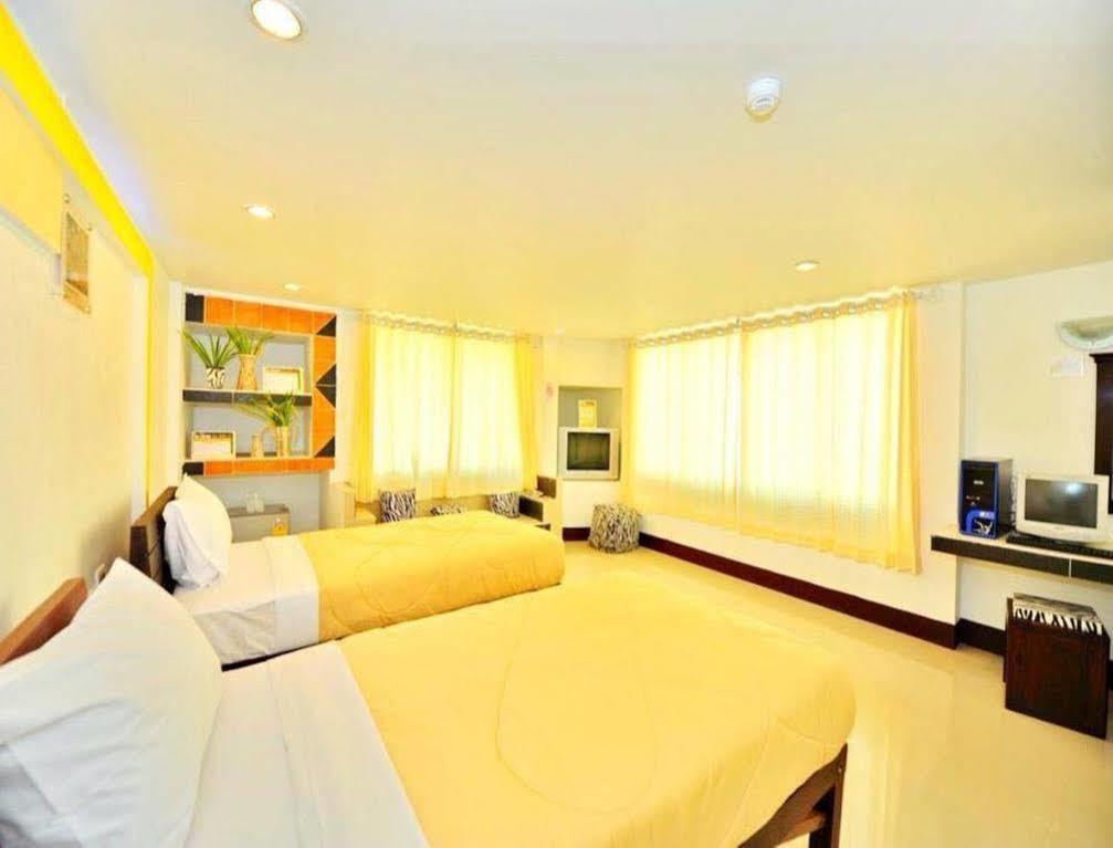 Win Hotel Phayao Bagian luar foto
